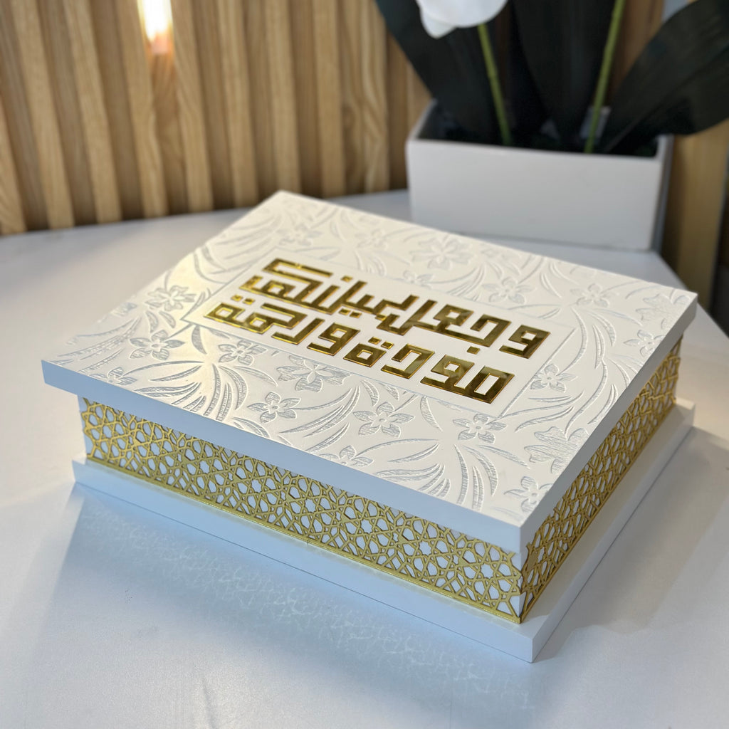 Wooden Marriage Box – Vintage Gold Edition