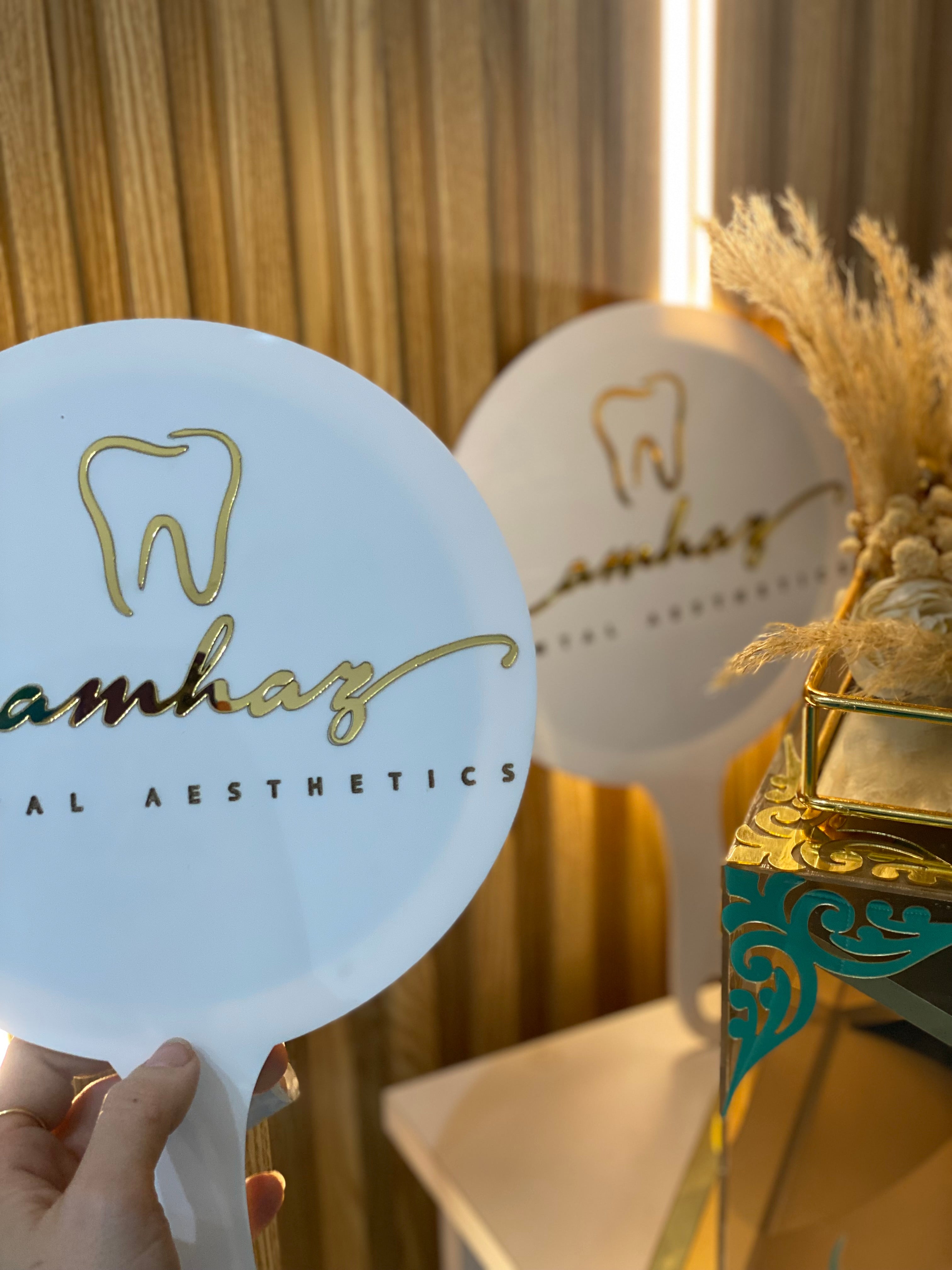 Handheld Tilt Mirror – Personalized Edition
